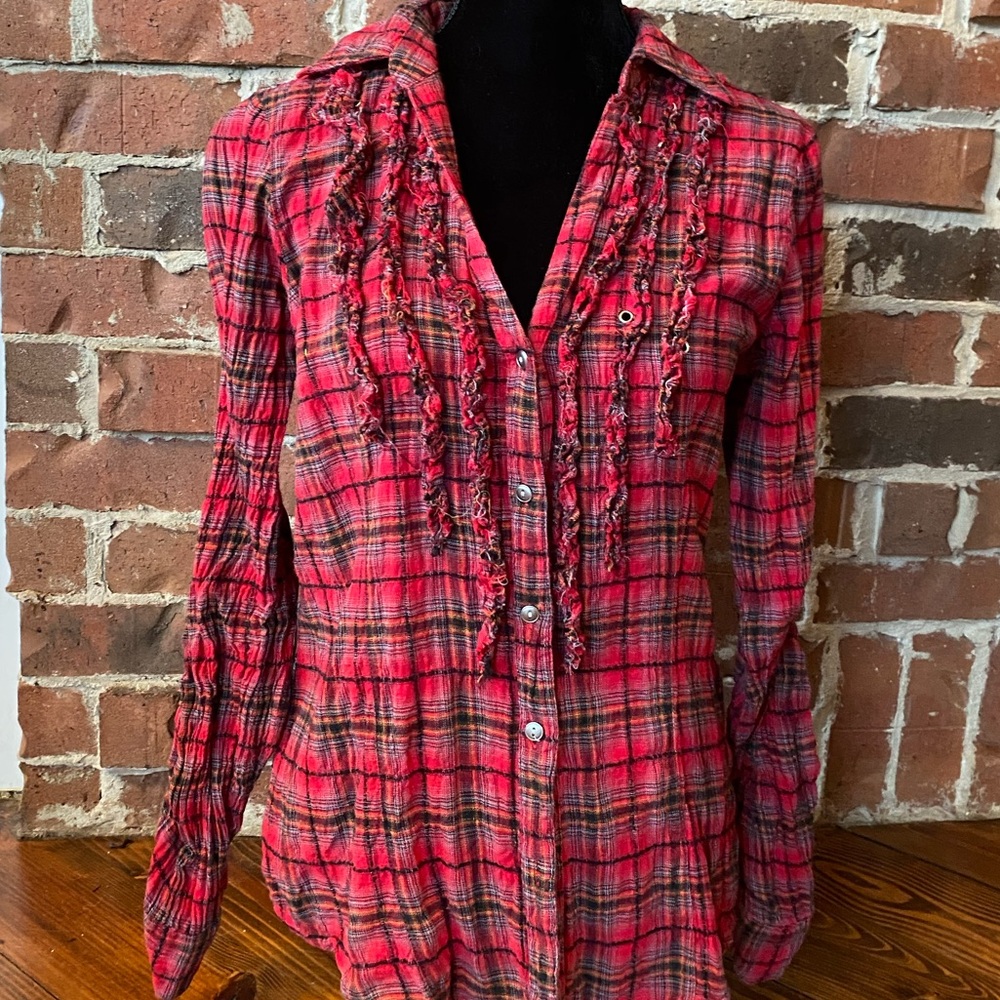 Plaid ruffled top from Buckle